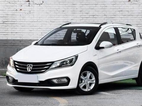 宝骏310听谁的劝，一言不合怒推加强版，1，5L备受青睐