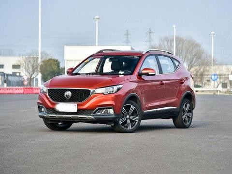 这款SUV10万出头，外观漂亮配全景天窗，满足年轻人全部需求