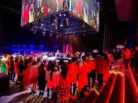 看名爵6如何把玩车变成一群人的狂欢！