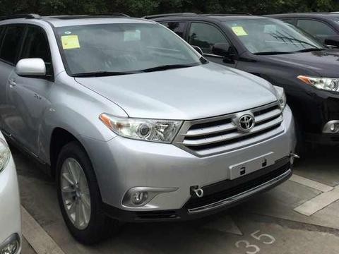 2012款丰田汉兰达的升级！车内贴纸及电动尾门改装作业