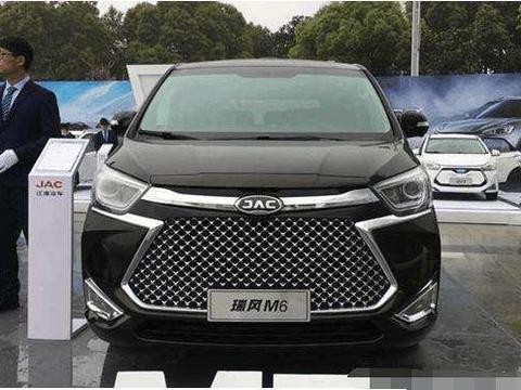 江淮首款高端MPV实拍, 埃尔法的外形, 若卖十万, 会卖断货!