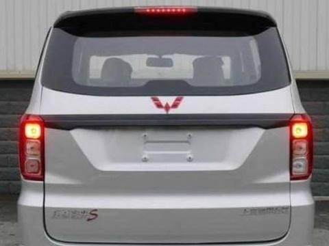 卖4，18万不火都难，宝骏的脸被挂在车头，国产神车再次疯狂