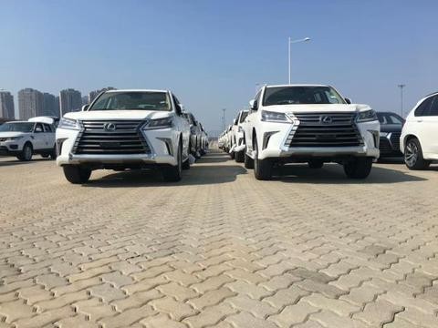 18款雷克萨阿斯LX570八座现车最全配置车型价位表