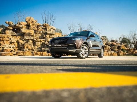 众泰T700贺岁版告诉你 国民豪华SUV是怎样炼成的