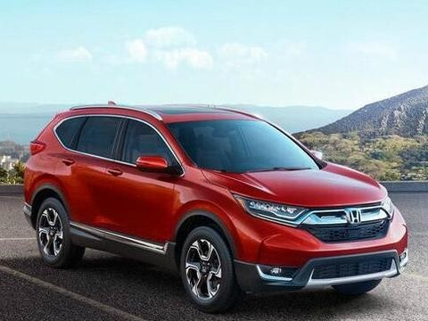 自从买这款最保值的合资SUV，老婆和小姨子争相过来拍照