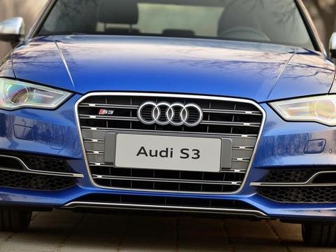 一台福克斯就能让宝马吃灰？思域连尾气都吃不到