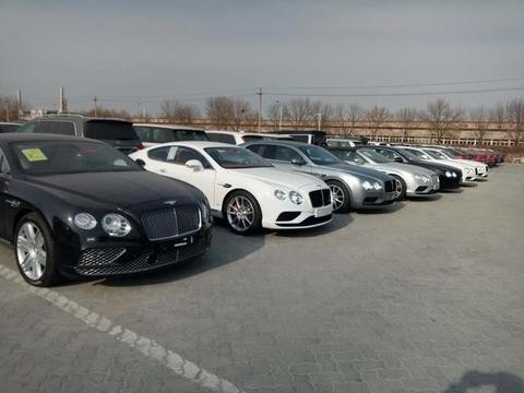 17款宾利飞驰4.0TV8S欧规版天津大量现车总有一款适合您