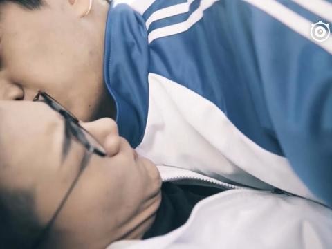 为了追她 我们卖掉了思域和昂克赛拉