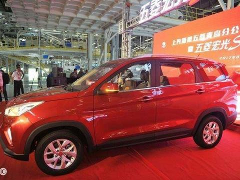 五菱宏光s3被爆改, 前脸比丰田埃尔法还霸气, 不愧是秋名山神车