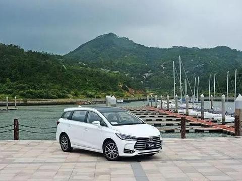 国产最强MPV之争