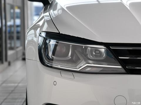 正宗德系血统，颜值不输思域，油耗仅5L，为何刚上市就直降4万？