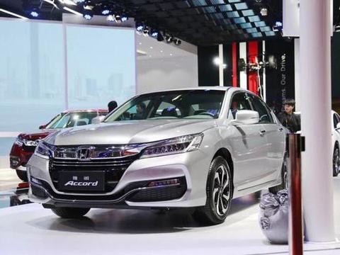 混动雅阁怎比帕萨特和508，隔音和舒适表现差，不如看性价