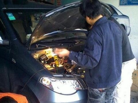 第一辆油改气的五菱宏光，一公里就1毛5，照样飙上150码