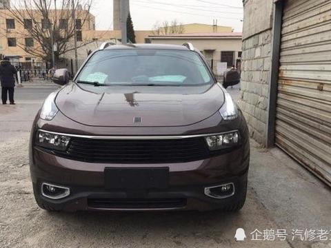 小伙子听了小姨子的话放弃思域，提了一辆领克01，朋友却说超丑的