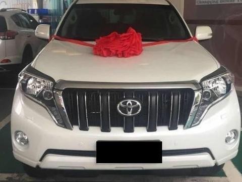 车主买了一辆丰田普拉多，最后才发现这一点，很不满意，你觉得呢