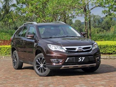 比亚迪这款车卖了三年了，仍是国产SUV的中流砥柱，仅售13万！