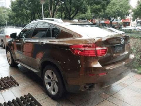 广东小伙54万买宝马X6，开回家后激动不已，三个月后却愁眉苦脸