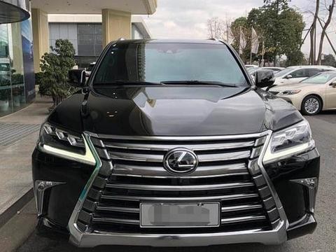167万买辆雷车LX570八座SUV，提车时媳妇的花“亮了”！