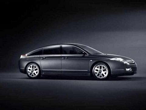 售价从60万跌到20万, 当年无比豪华的中级车, 现在降价也没人要