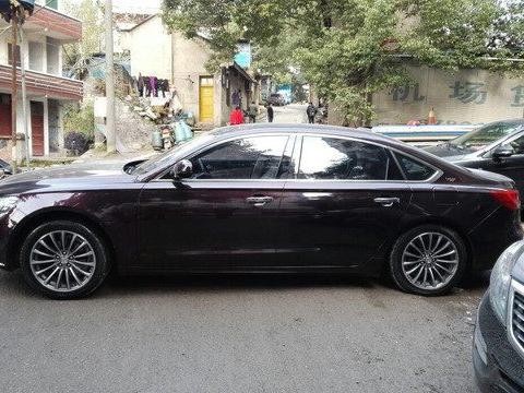 没买车的来看看它，车长5米，比速腾大气，10.58万开回家！