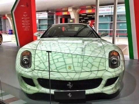 中国人设计的法拉利，身价翻了670万，保安给它站岗