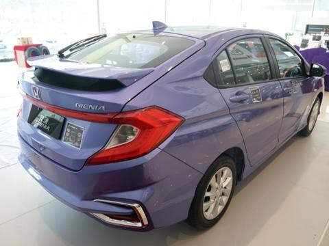 买卡罗拉不如买它，唯一不被骂日系车，降3万仅7万，买捷达后悔