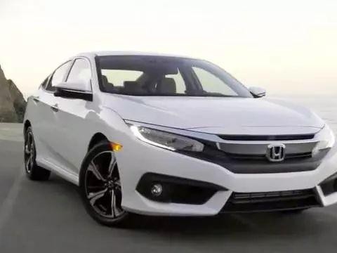 说要挑战所有600万以下的车 输了烧车！