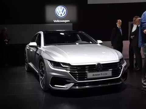 只卖25万最美大众轿跑 无框车门比奥迪A4L还大