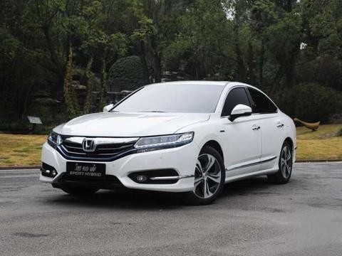 混的最窝心的一款中级轿车，档次高过雅阁，售16万无人问津！