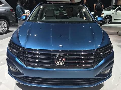 实拍全新第七代速腾，8AT配全液晶仪表，配置比三十万的迈腾都高