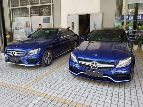 花96万买辆奔驰C63，提车时偶遇一辆C200L，车主：傻傻分不清