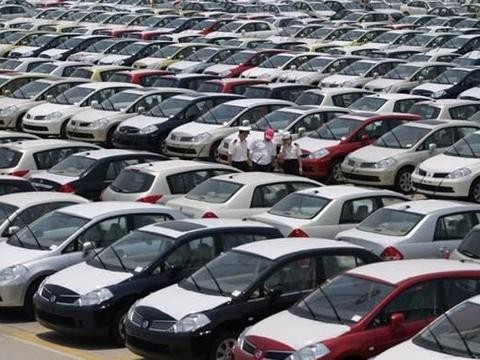 买车的话是买库存车好还是二手车好?！