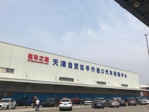 上海车友赴天津港提奔驰GLE43, 坦言看久了宝马X6要换口味