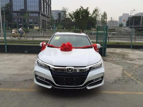 花24万元买辆混动力型本田雅阁