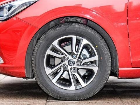 6年卖出70多万辆, 换代外观比轩逸好看, 7万起步帝豪有压力!