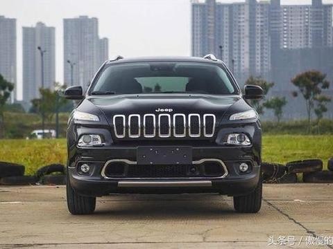 Jeep最尴尬的一款车，性能可媲美宝马X3，