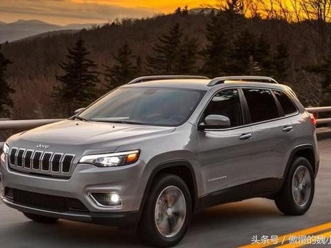 全新“jeep自由光”震撼亮相，前大灯设计彻底告别“眯眯眼”！