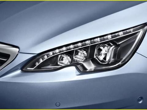 全铝防撞梁底盘, 宝马发动机, 完爆高尔夫, 却销低至8台宣布停产