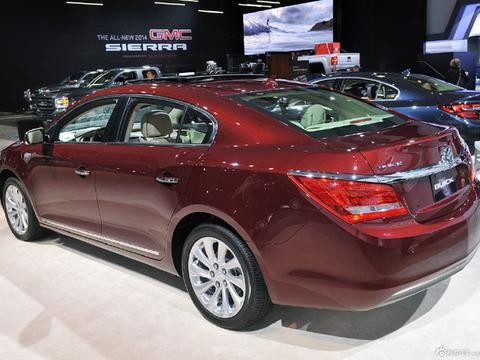 2.0T＋9AT，买这款合资车，6秒破百，比迈腾便宜，帕萨特要哭了