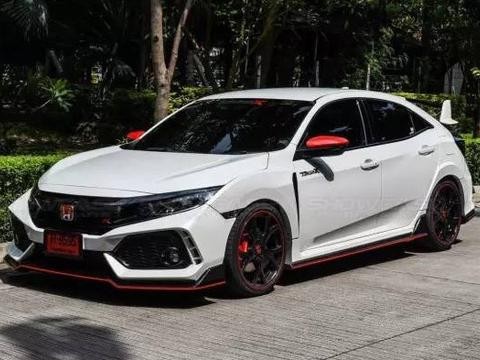 思域车主扬言挑战所有600万以下的车！到底是谁飘了？