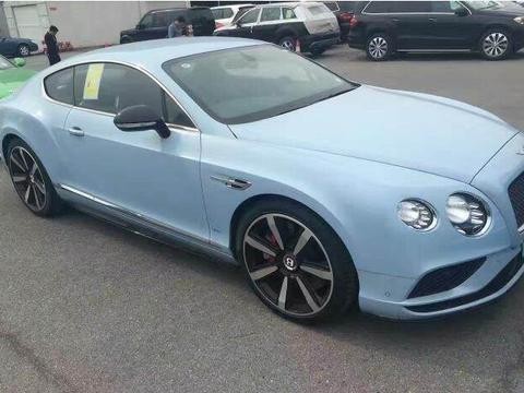 豪车纷纷下跌？宾利也不能免俗，18款飞驰V8S仅285万？