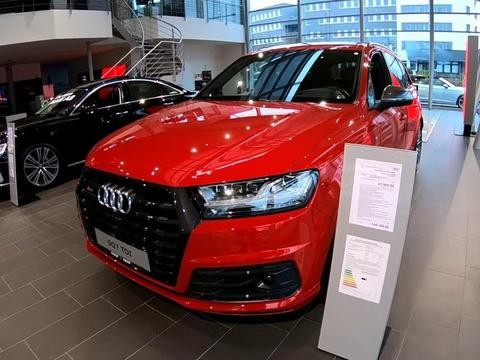 实拍红色奥迪SQ7 4.0 TDI，超有味儿！