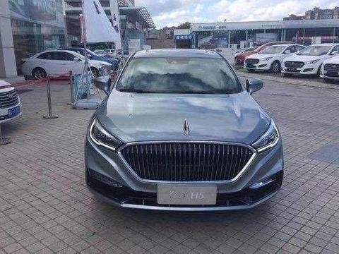 首台红旗H5抵达4S店, 实车比A6还有气势, 15万起比奥迪更气派