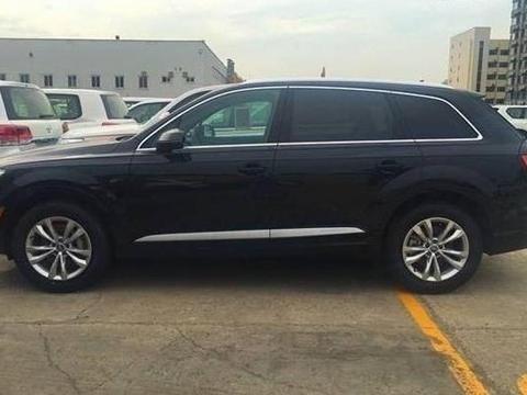 奥迪Q7正式改款，外形犀利，动力更强劲，宝马表示已无车应对