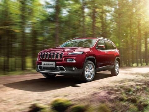 Jeep全新SUV大指挥官霸气外露，装配2.0T发动机！