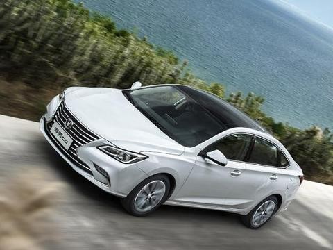 买家轿该怎么选？10万级最值得考虑的是这四台！！