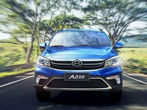 五菱宏光s算什么，这款MPV神车仅售5万，光看内饰你能看出来吗