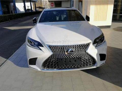 雷克萨斯LS正式上市, 颜值超越奔驰S级, 价格更便宜, 艺术座驾!