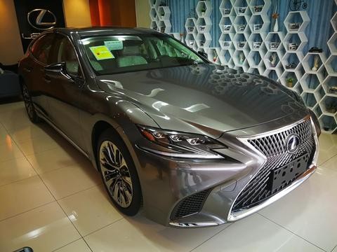 价值百万的雷克萨斯LS 500h实车到店, 豪华与运动的完美结合!