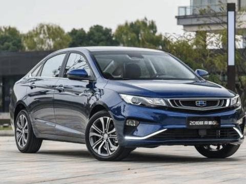 2018款吉利帝豪GL上市，四大“特权”，1.4T起步8万怼荣威i6！